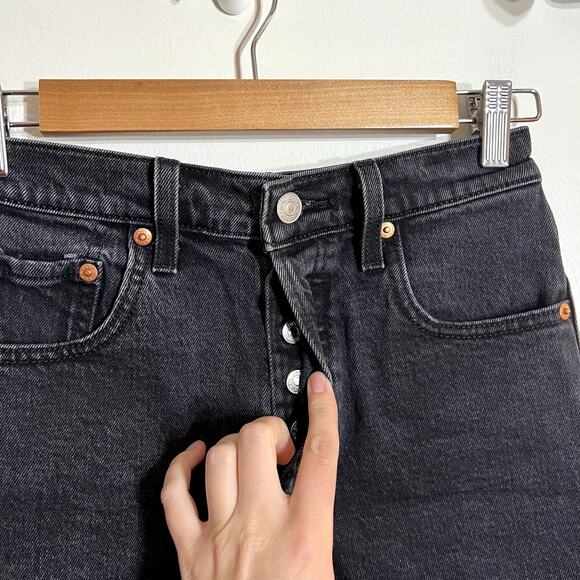 Levi's Black Ribcage Denim Shorts LAST CALL - Picture 2 of 5